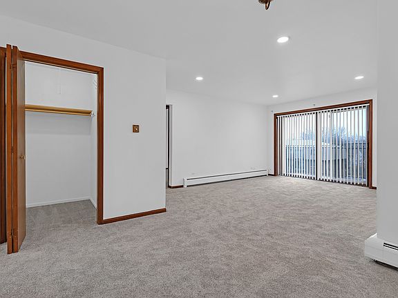 4th image of 1225 Whispering Hills Ct APT 3B