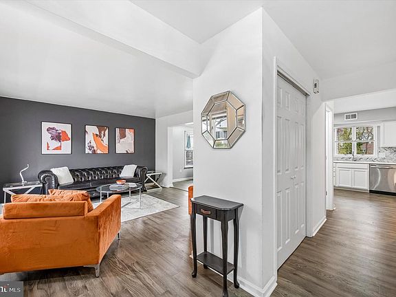 3rd image of 22 E Belair Rd