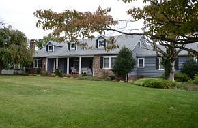 1st image of 420 Court St