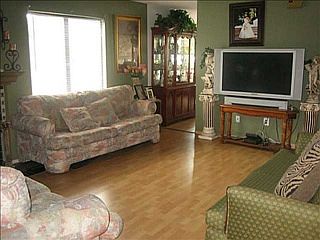 2nd image of 2580 46th St