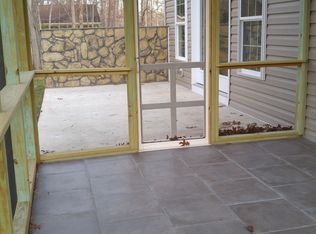 405 Fairway Dr, Locust Grove, VA 22508