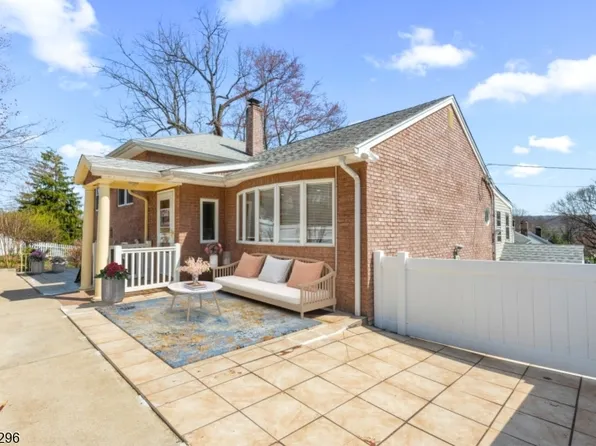 134 Cedar Grove Pkwy, Cedar Grove, NJ 07009