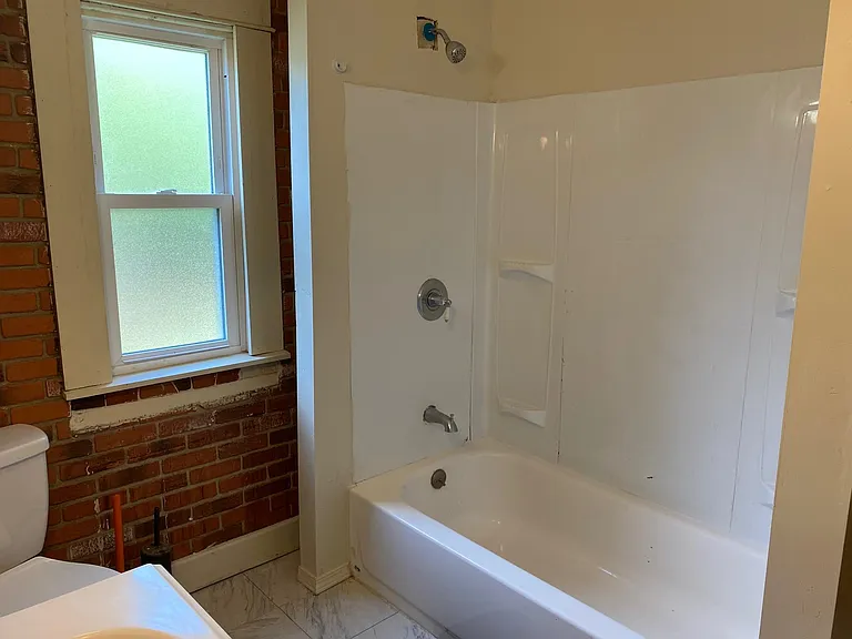 294 Zeller Ave — Photo 7