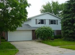 5010 Baldwin Hills Dr, Englewood, OH 45322