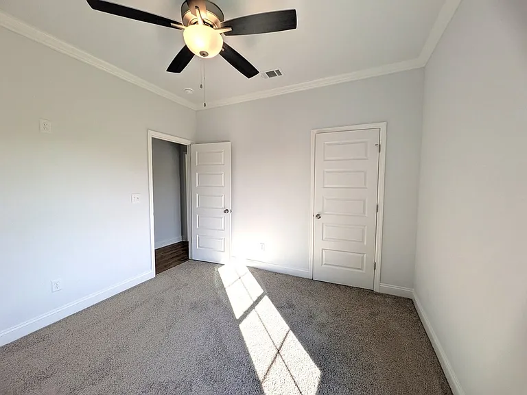 111 Nicole Britt Dr — Photo 26