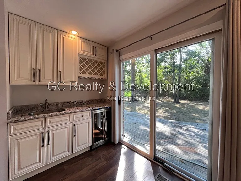 3148 Cottonwood Ct — Photo 7