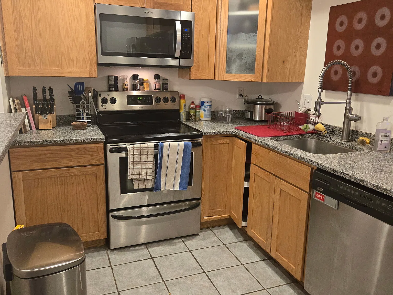 2 bed, 2.5 bath, 1500 sqft, $1,500 — Photo 4