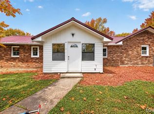 206 Lion St, Dixon, MO 65459