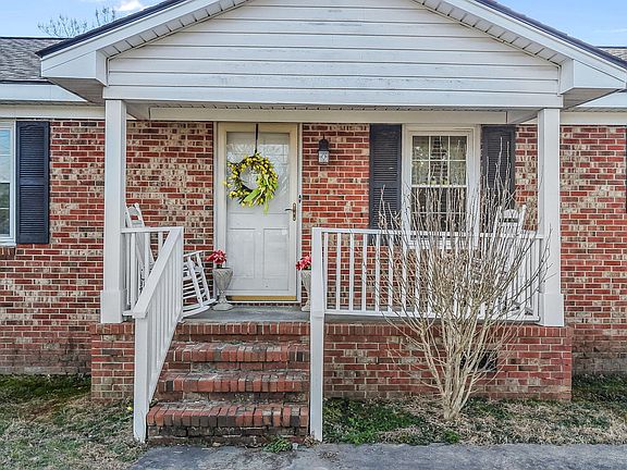 3rd image of 4429 Kenroy Road