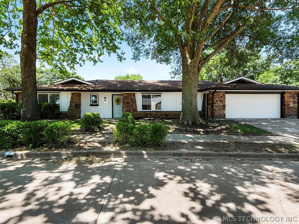 1st image of 1417 SE Meadowcrest Ct