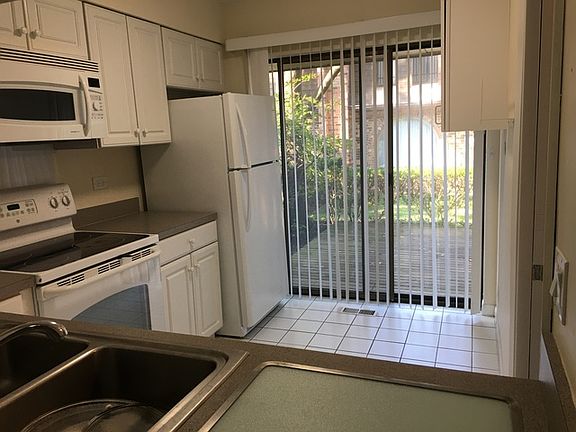 3rd image of 343 Park Ave APT 6E