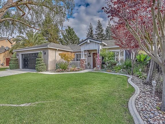 2nd image of 10426 Carnegie Ct