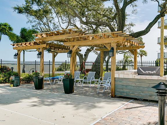5th image of 1025 Rockledge Dr APT 209