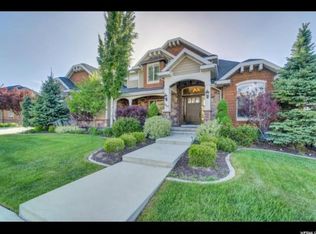 664 S Eaglepointe Dr, North Salt Lake, UT 84054
