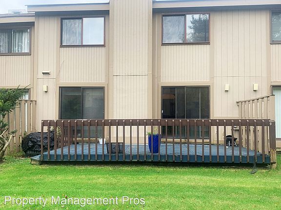 2nd image of 5254 Wright Way E