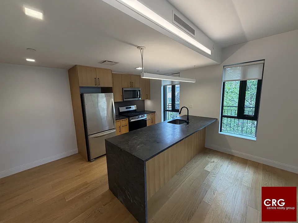 83-84 Gardner St #U209