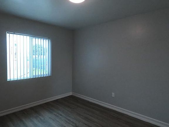 5th image of 586 Glover Ave #C