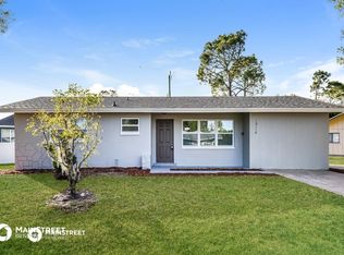 19118 Holly Rd, Fort Myers, FL 33967