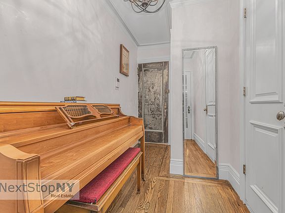 5th image of 436 E 58th St APT 6B