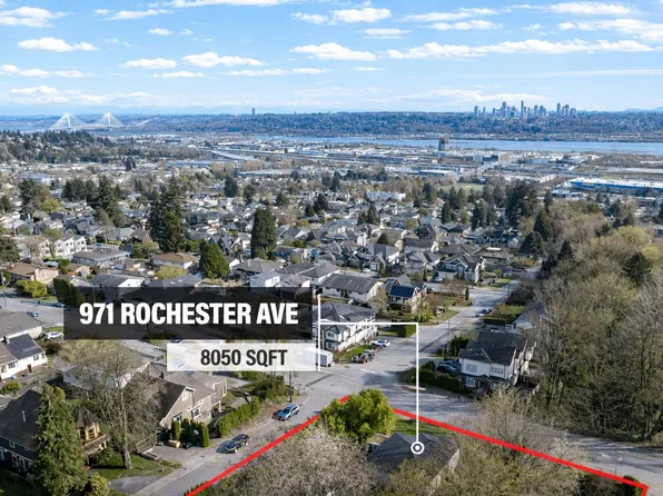 971 Rochester Ave, Coquitlam, BC V3K 2W5