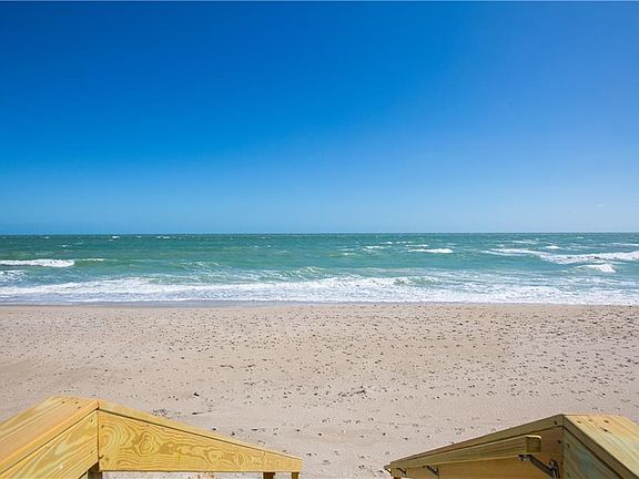 3rd image of 9030 Rocky Point Dr