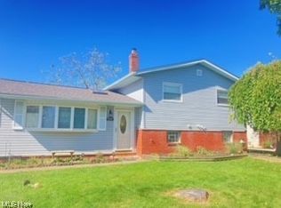 6236 Adair Ct, Brookpark, OH 44142