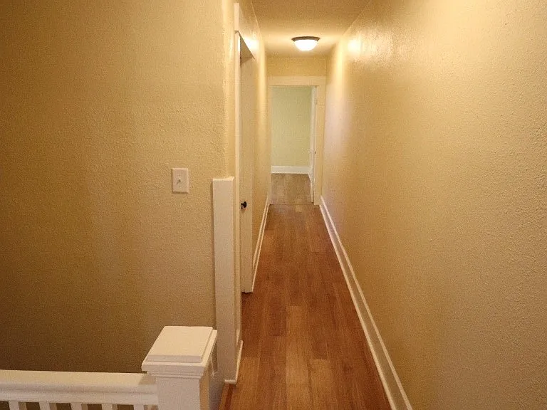 Well-maintained Double with Small Yard — Photo 26