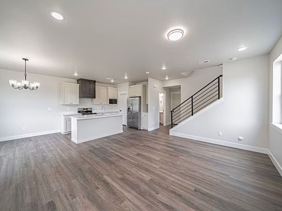 5th image of 2972 Huntshire Ave #2972
