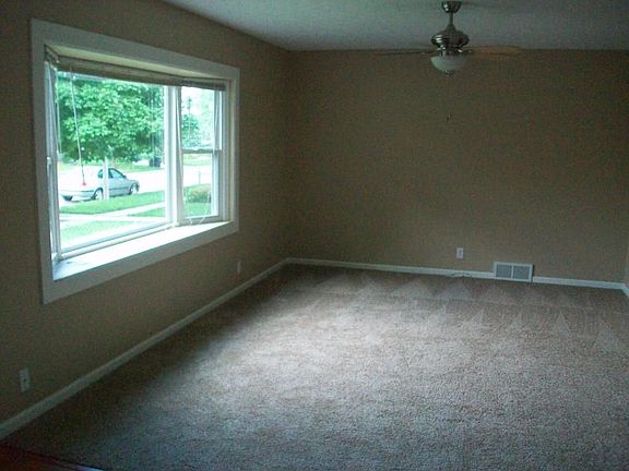 4th image of 3620 Avenue B