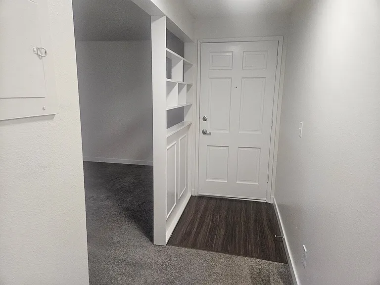 Unionaire Apartments — Photo 7