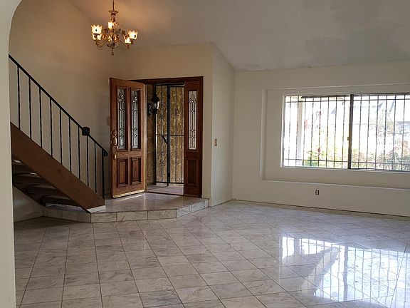 3rd image of 1814 E Abila St