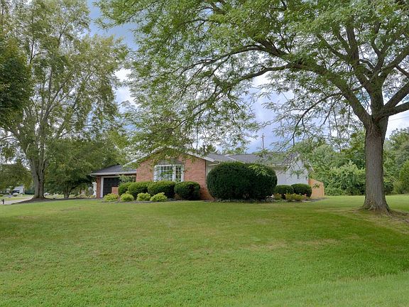 2nd image of 5940 Baintree Dr