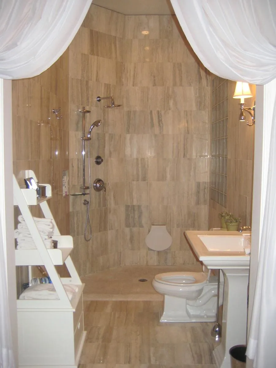 All marble master Bath - 6315 Marchand St #5