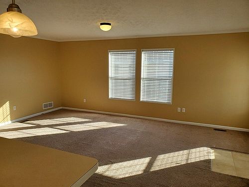 5th image of 11038 Oakwood Village Blvd