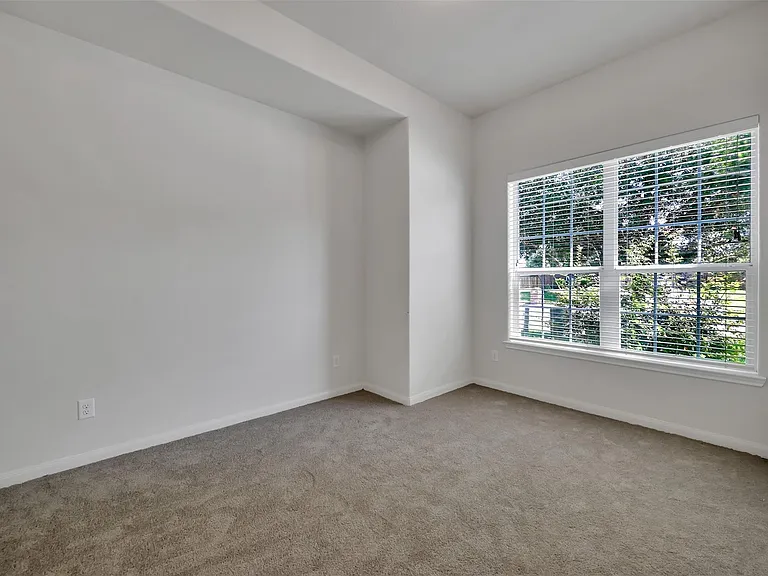 30719 W Lost Creek Blvd — Photo 16