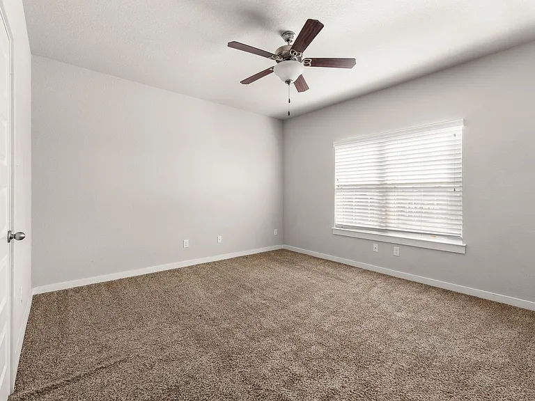 561 Creekside Frst — Photo 11