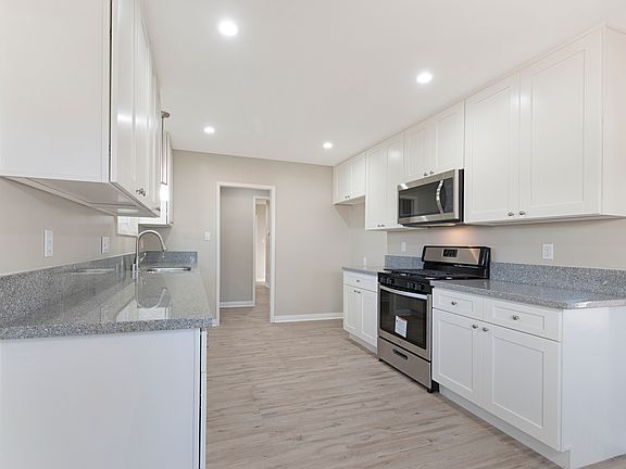 5th image of 1224 Lincoln Ave
