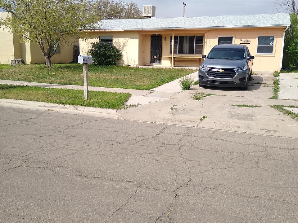 1st image of 414 S Pine Ave #414