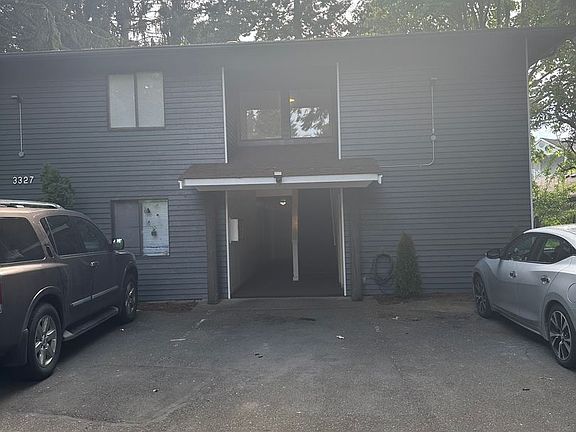 2nd image of 3327 Northwest Ave #4