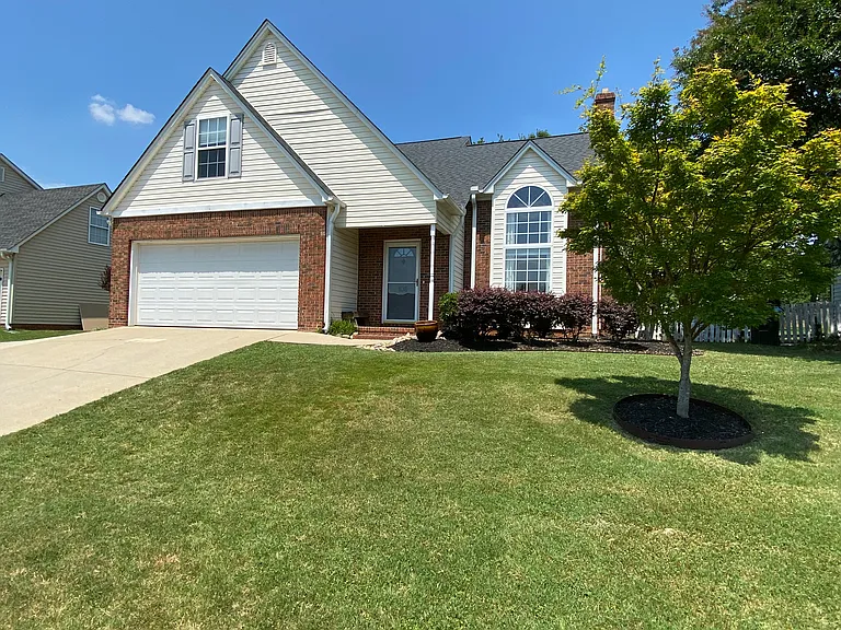 108 Fawnbrook Dr — Photo 1