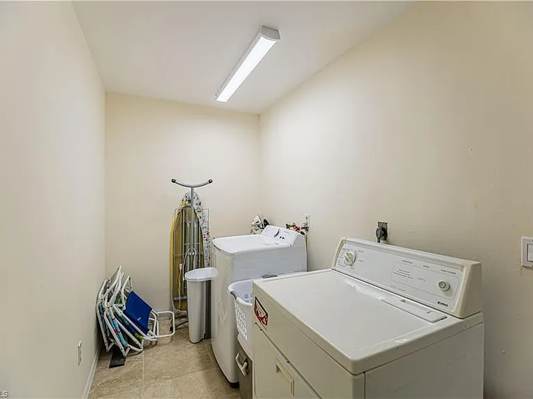 2983 Binnacle Dr — Photo 15