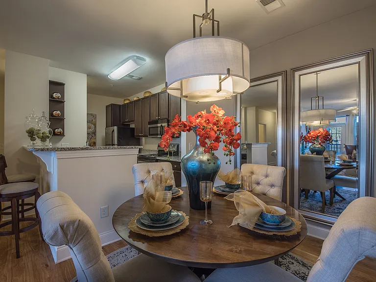 Afton Ridge Apartments — Photo 14