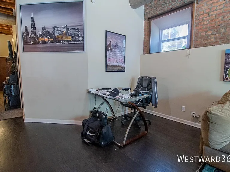 1114 W Hubbard St #1 — Photo 17
