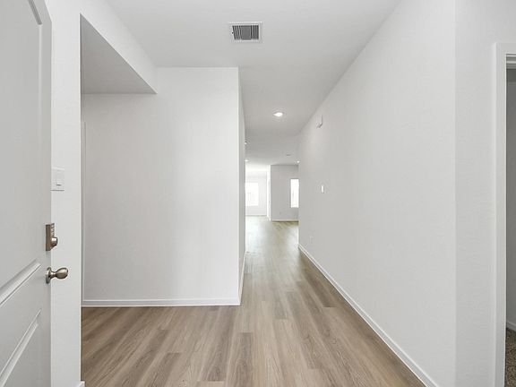 4th image of 40630 Balsam Run Ln