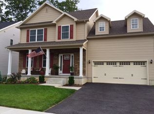 29 Sycamore St, Ballston Lake, NY 12019