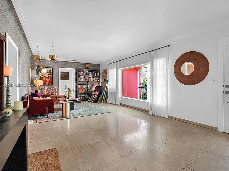 9325 NE 5th Ave — Photo 36