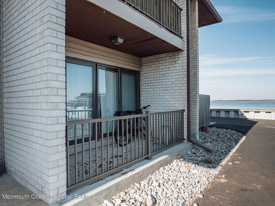 330 Shore Dr Highlands NJ Zillow