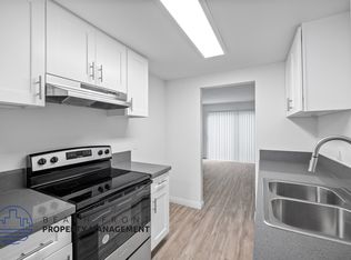 2809 Baker St., Santa Ana, CA 92707