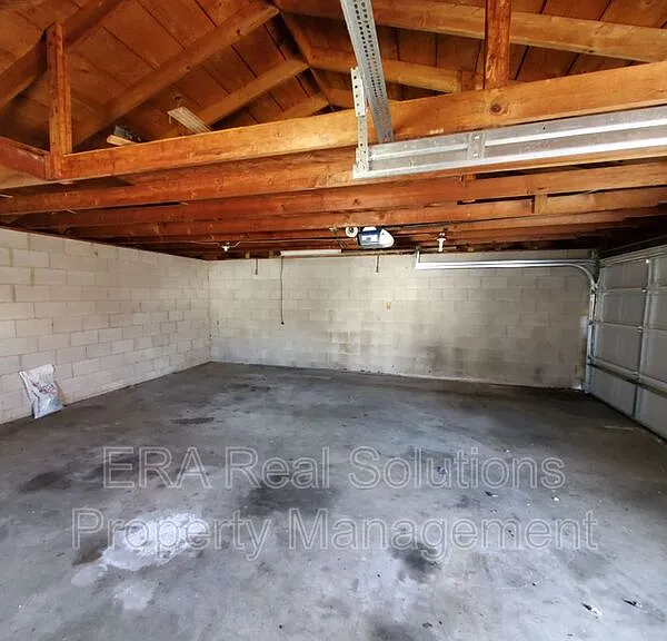 1124 Olney Dr — Photo 12