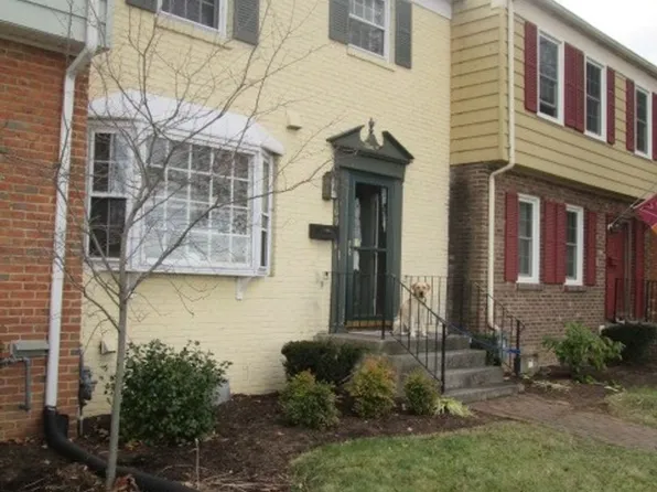 109 Yorkshire Ct, Blacksburg, VA 24060